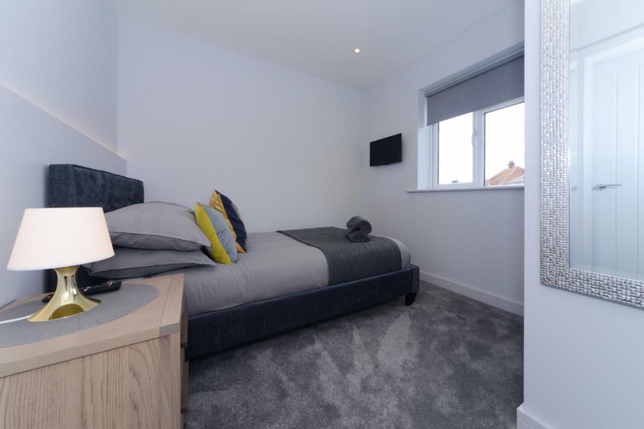 Sandbanks Road Poole Extérieur photo